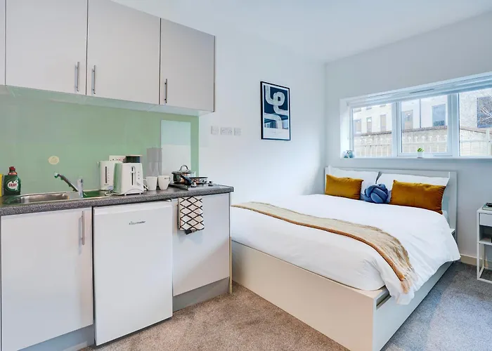 Kingston Luxe Suites Riverside Apartment Belvilla
