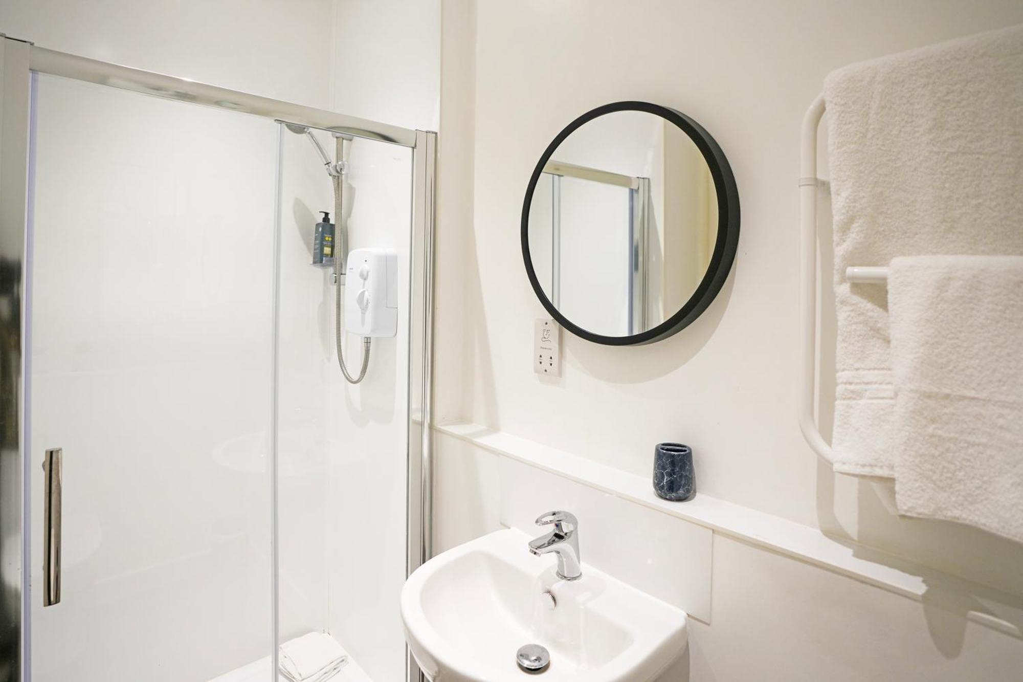 Kingston Luxe Riverside Belvilla
