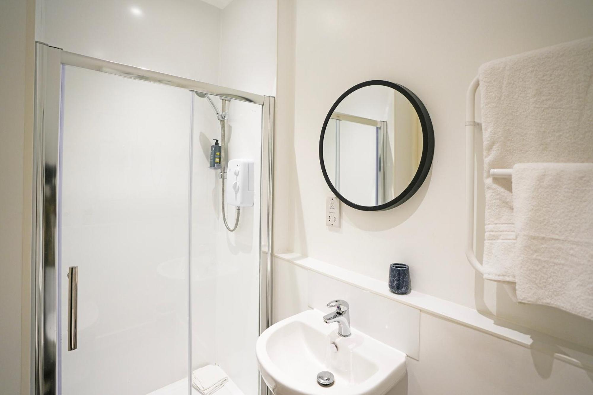 Kingston Luxe Riverside Belvilla Apartment Kingston upon Thames (Greater London)