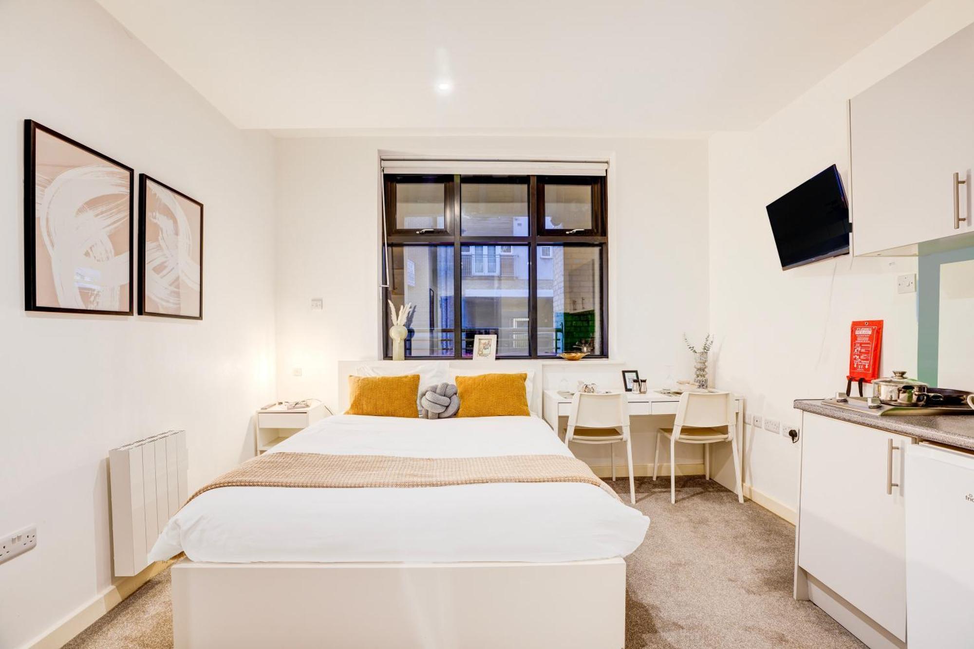 Kingston Luxe Riverside Belvilla Apartment *