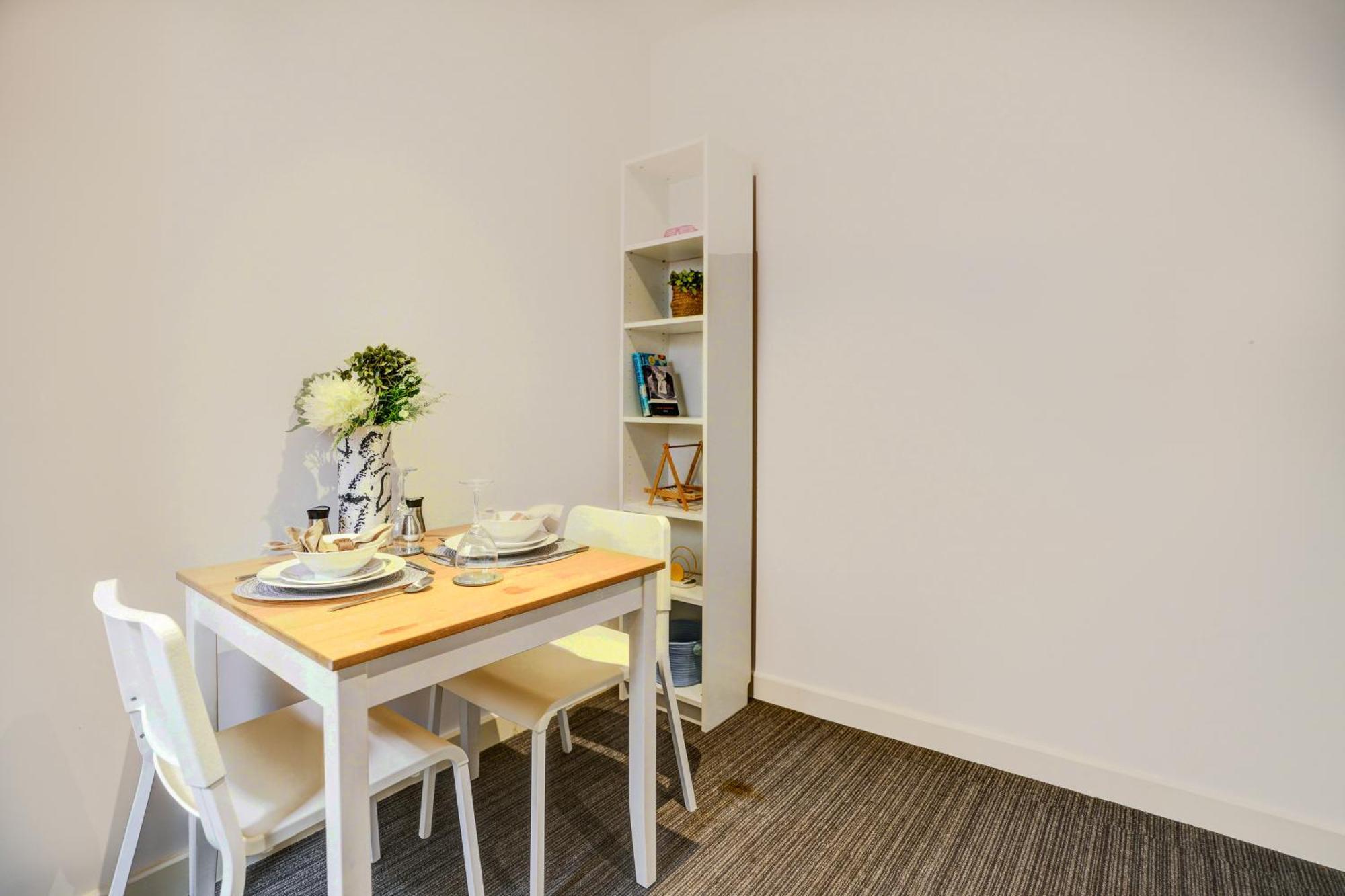 Kingston Luxe Riverside Belvilla Apartment